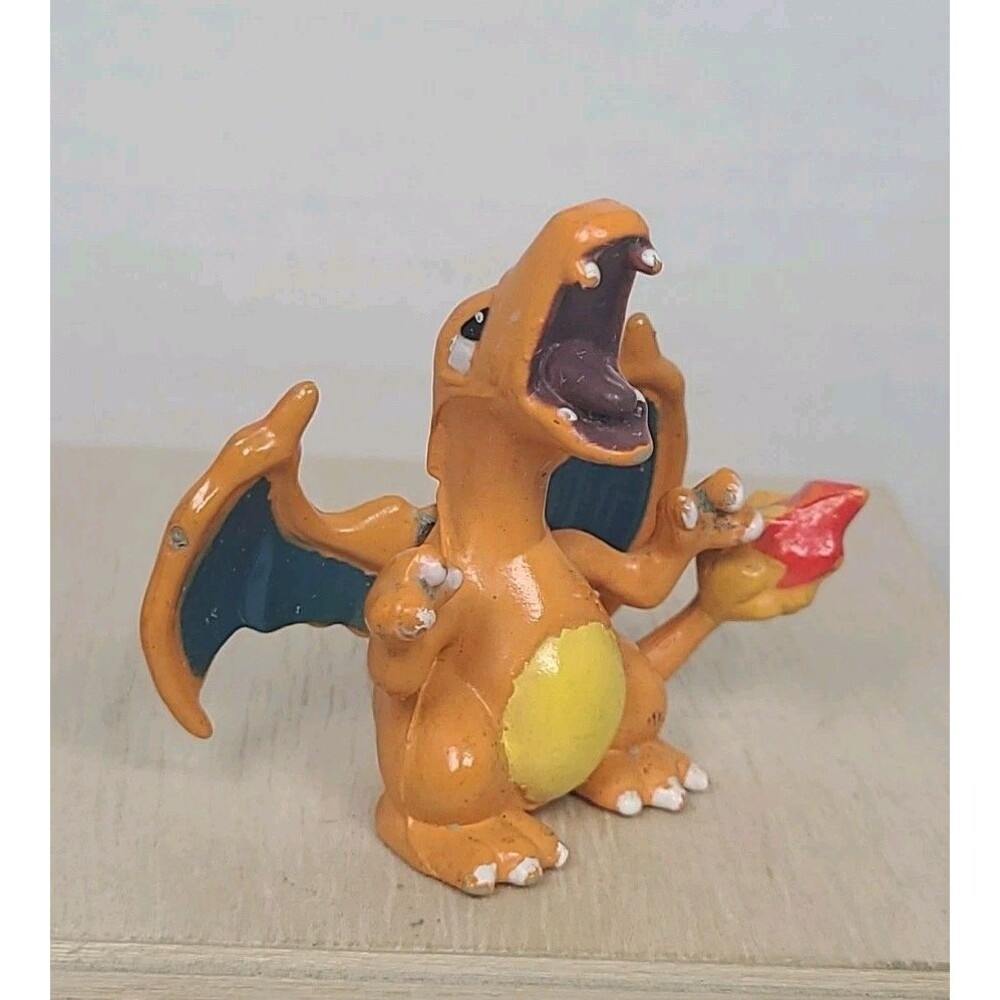 Vintage Pokemon CHARIZARD mini PVC Figure 1.75"